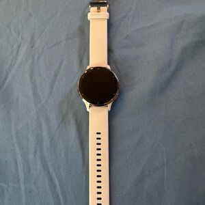 Garmin Smartwatch with Black Face and Cream Band